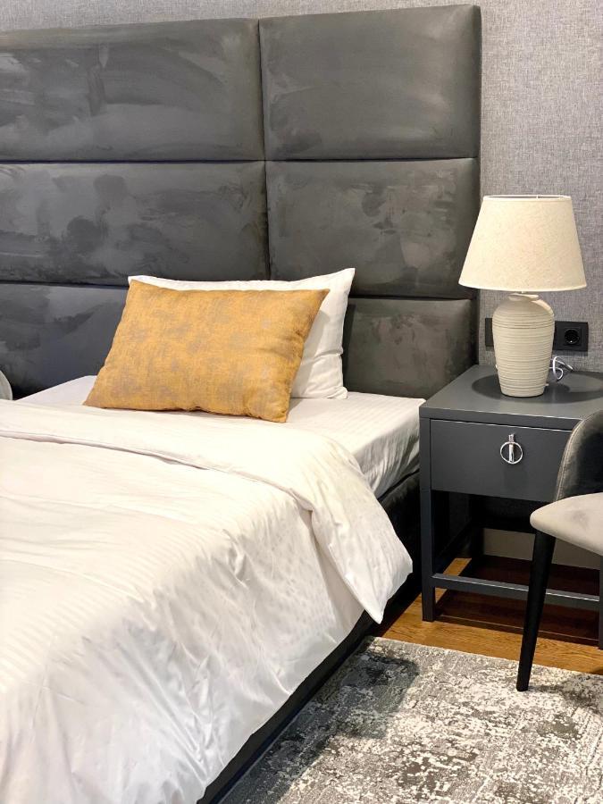 Heart Of Yerevan - City Center Luxury Apartments Kültér fotó