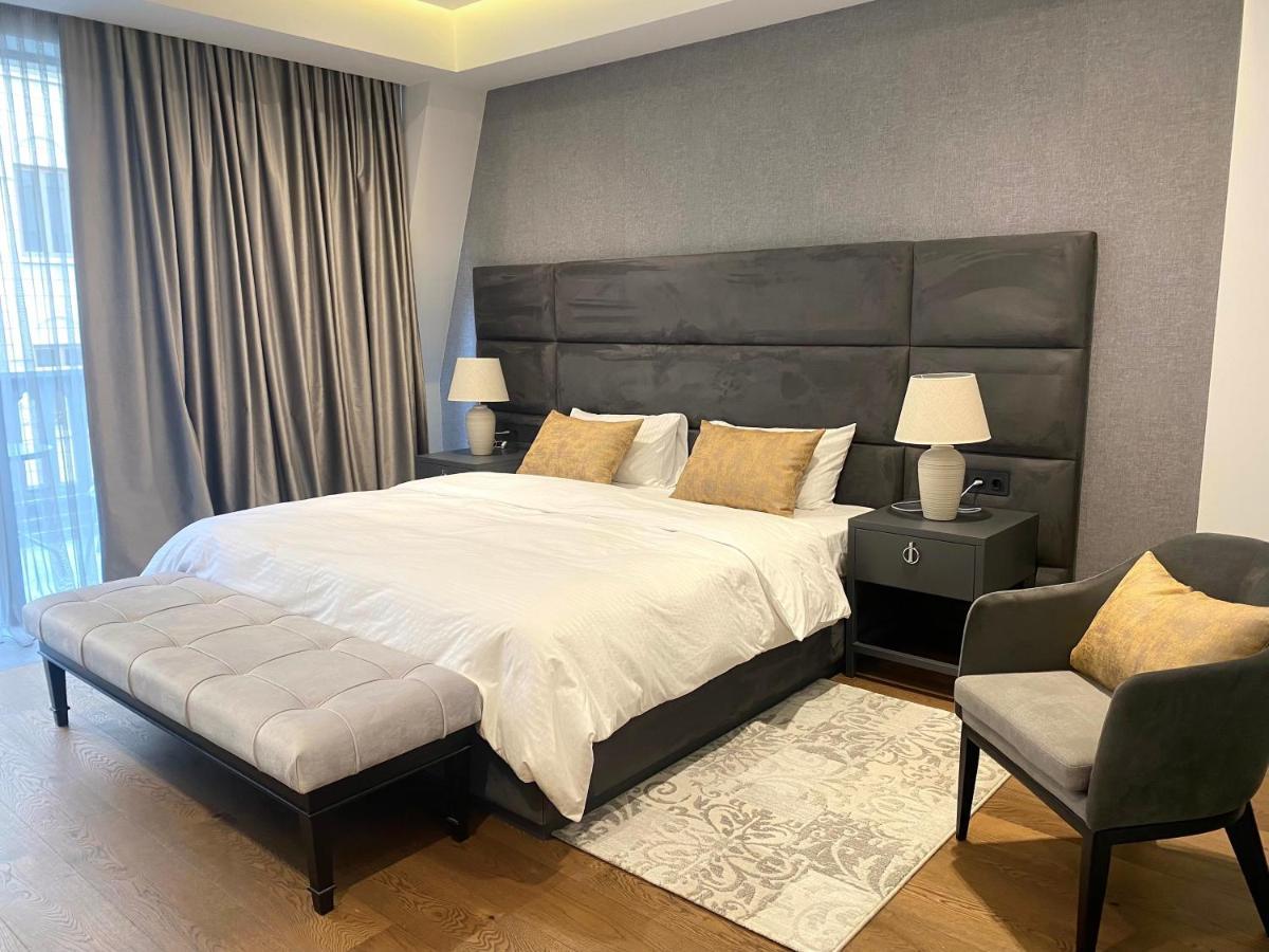 Heart Of Yerevan - City Center Luxury Apartments Kültér fotó