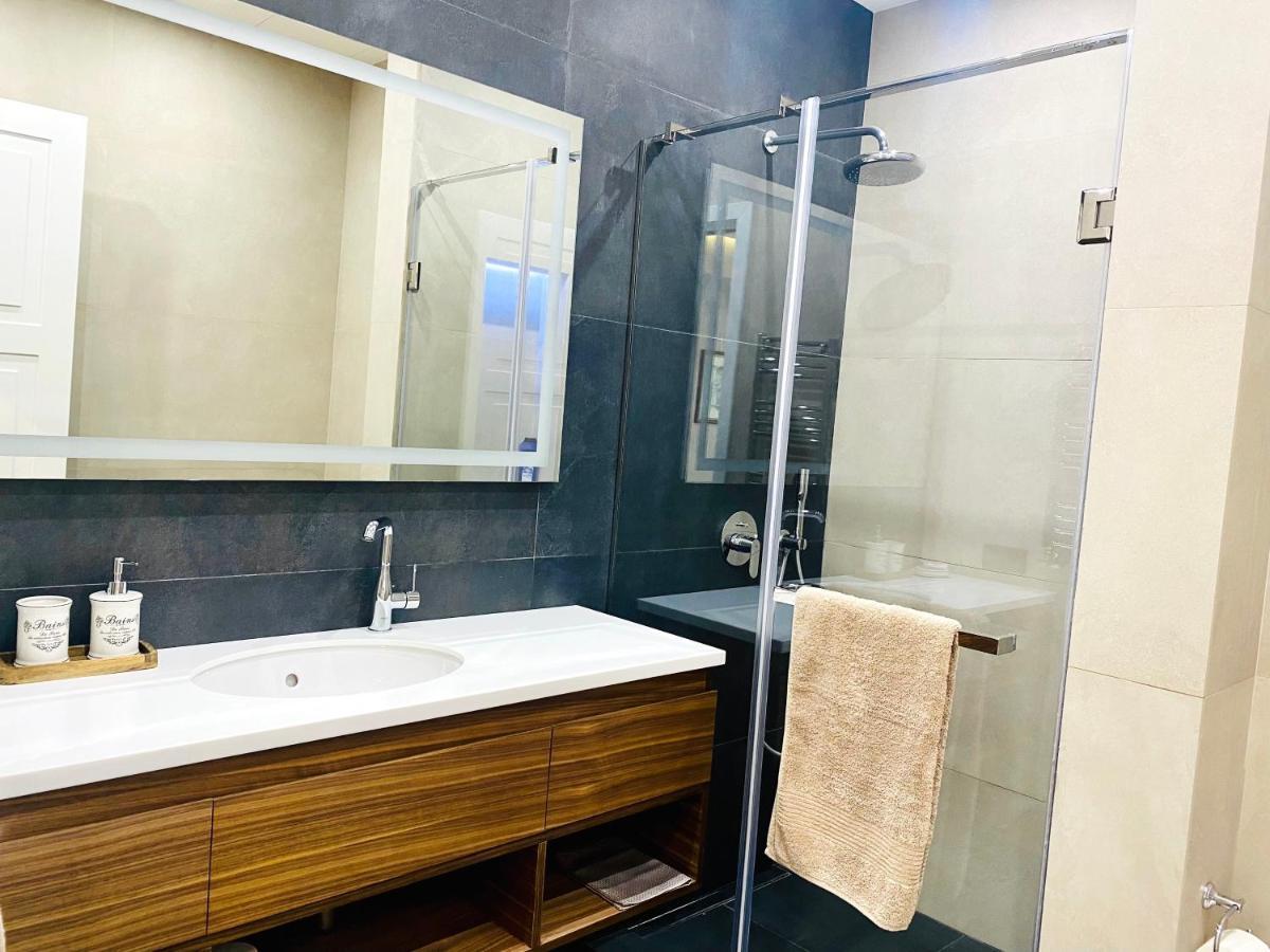 Heart Of Yerevan - City Center Luxury Apartments Kültér fotó