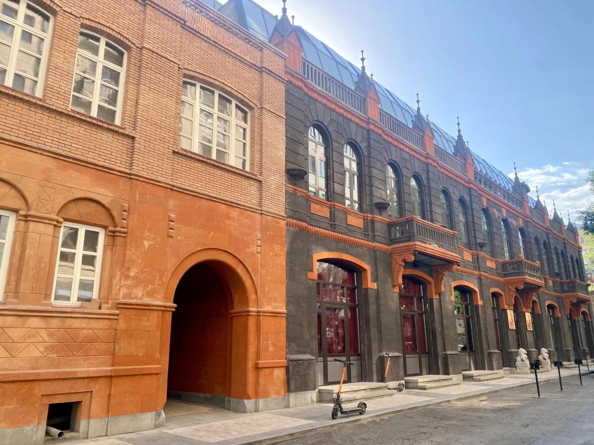 Heart Of Yerevan - City Center Luxury Apartments Kültér fotó